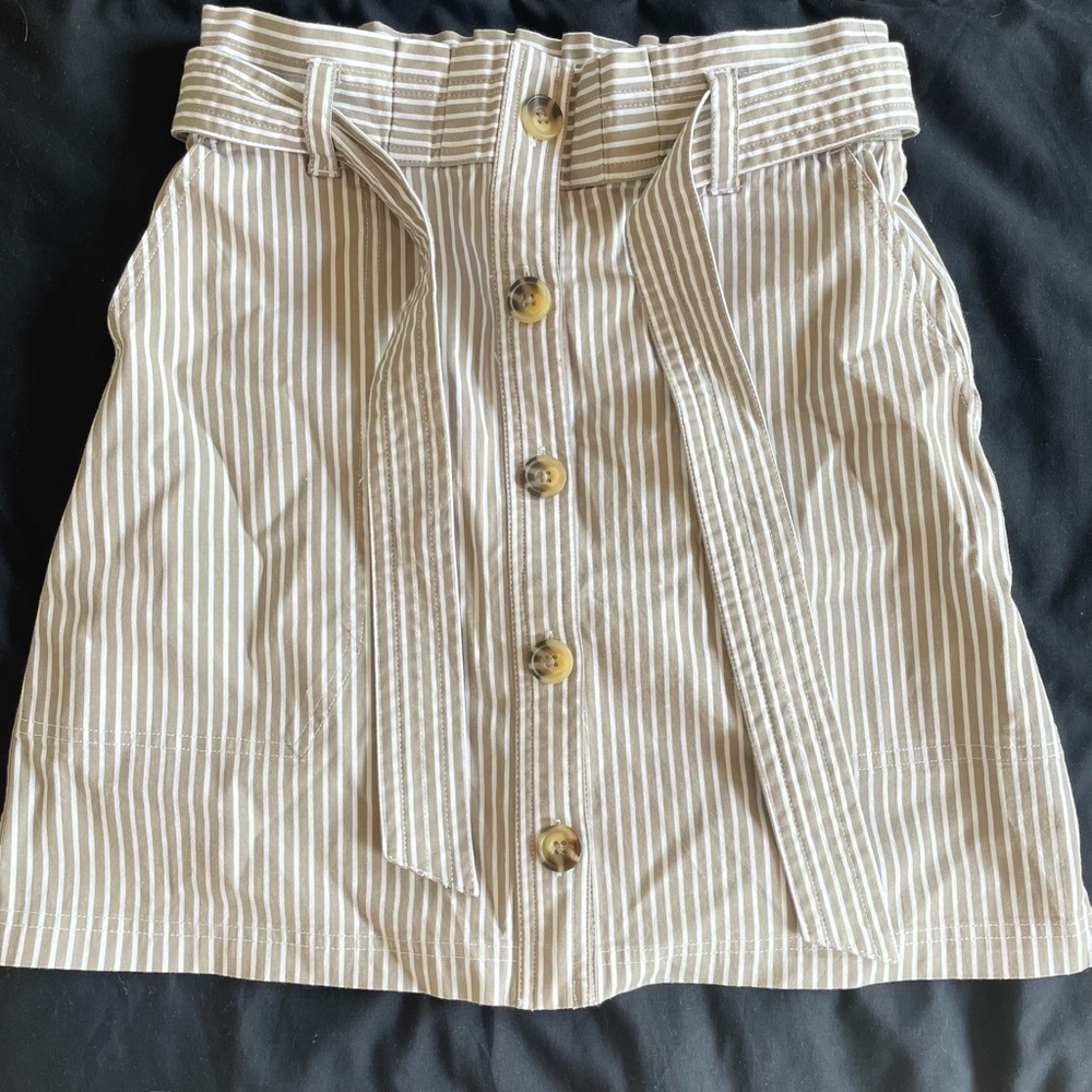 Striped Beige and White Abercrombie Skirt!